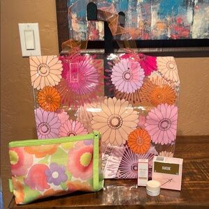 Clinique NEW Colorful Floral Tote, Cosmetic Bag & Skin Care Set